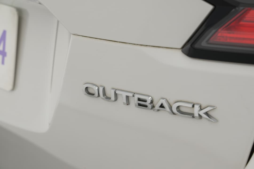2021 Subaru Outback AWD Touring, Automatic, 50373 km, Badge (Boot Right Side)