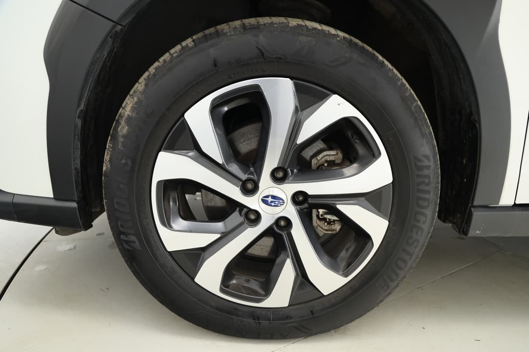 2021 Subaru Outback AWD Touring, Automatic, 50373 km, Left Front Wheel