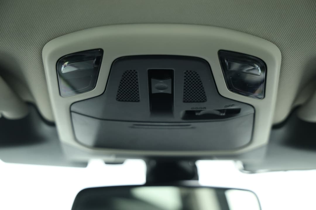 2021 Subaru Outback AWD Touring, Automatic, 50373 km, On-Roof Controls/Sunglass holder