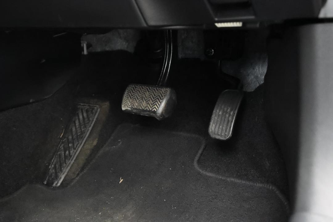 2020 Toyota Corolla Sx Hybrid, Automatic, 48090 km, Pedals and Footmat