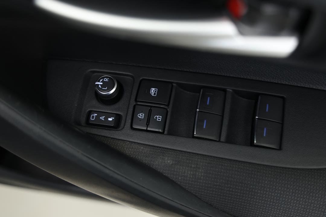 2020 Toyota Corolla Sx Hybrid, Automatic, 48090 km, Drivers Side Door Panel Controls