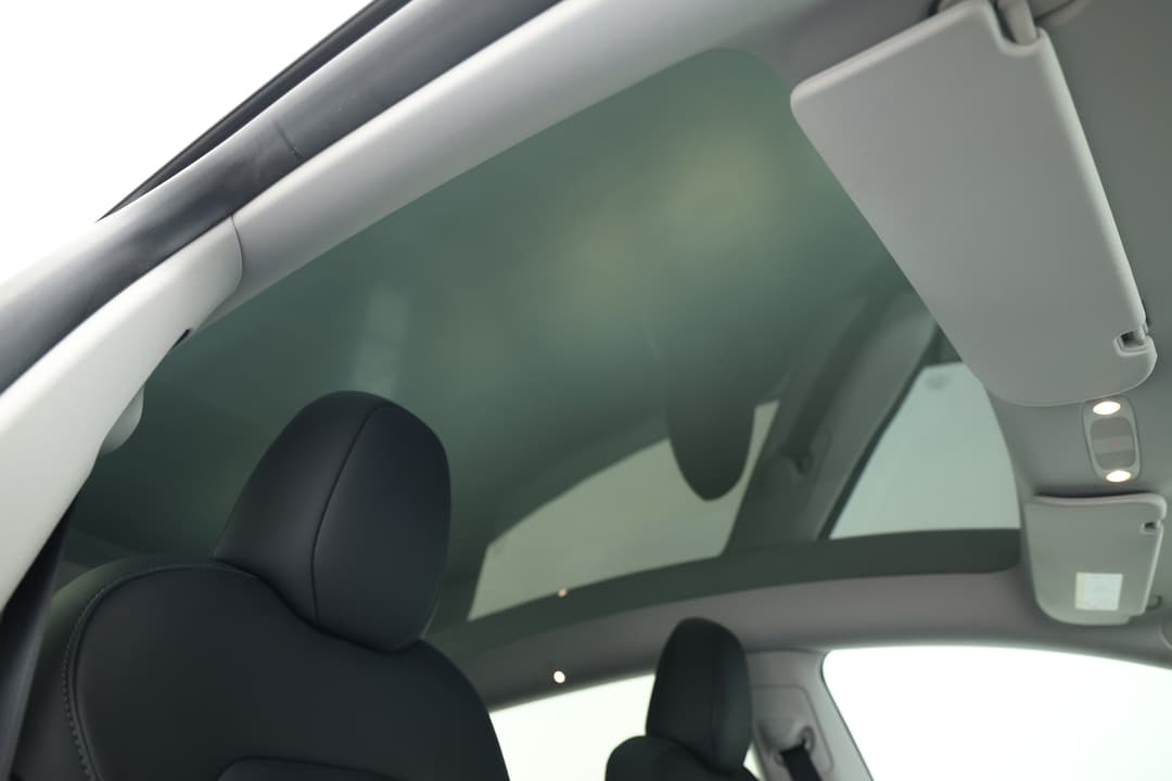 2023 Tesla Model Y Rear-wheel Drive, Automatic, 31783 km, Interior Sunroof/Moonroof