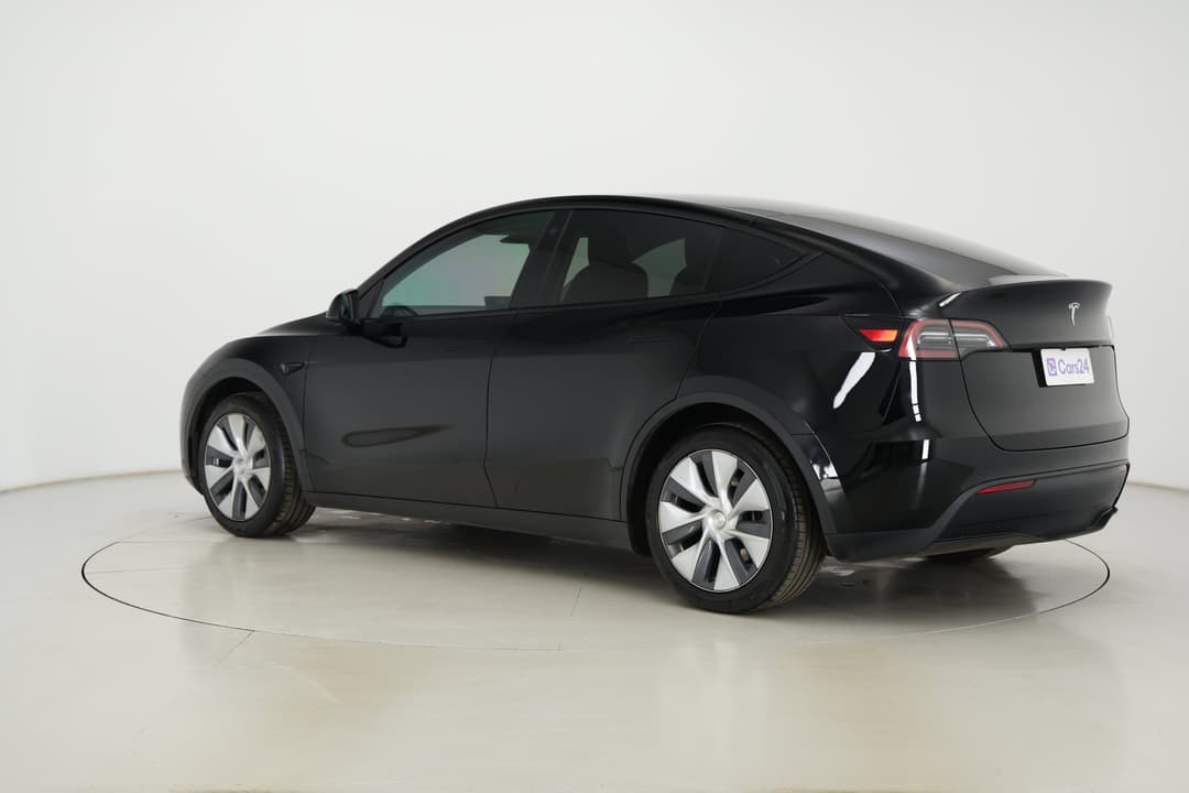 2023 Tesla Model Y Rear-wheel Drive, Automatic, 31783 km, Left Back Diagonal (45- Degree) View