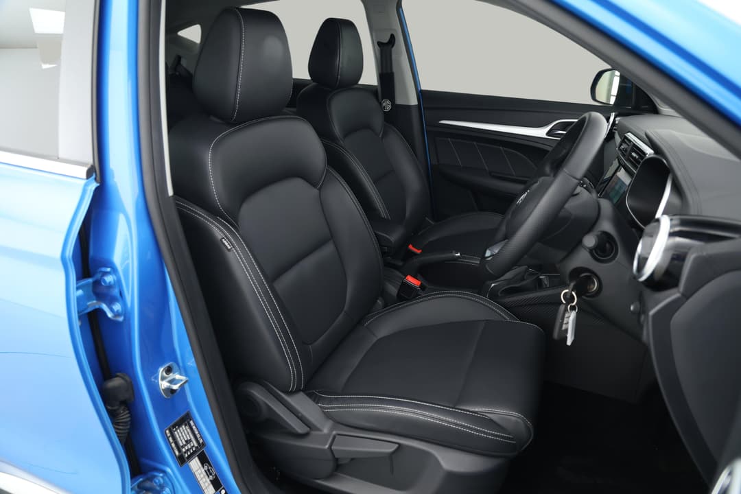 2023 MG ZS Excite, Automatic, 41650 km, Right Side Front Door Cabin View