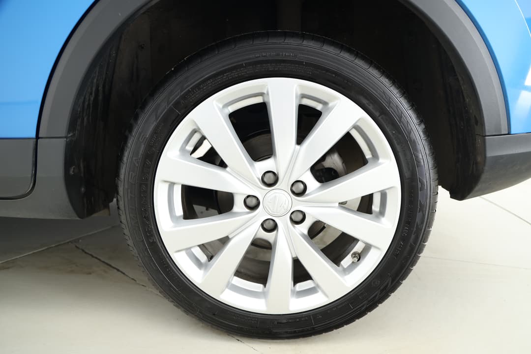 2023 MG ZS Excite, Automatic, 41650 km, Right Front Wheel