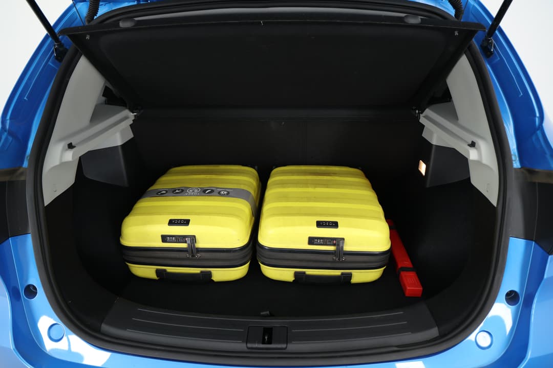 2023 MG ZS Excite, Automatic, 41650 km, Boot Inside View with Luggage