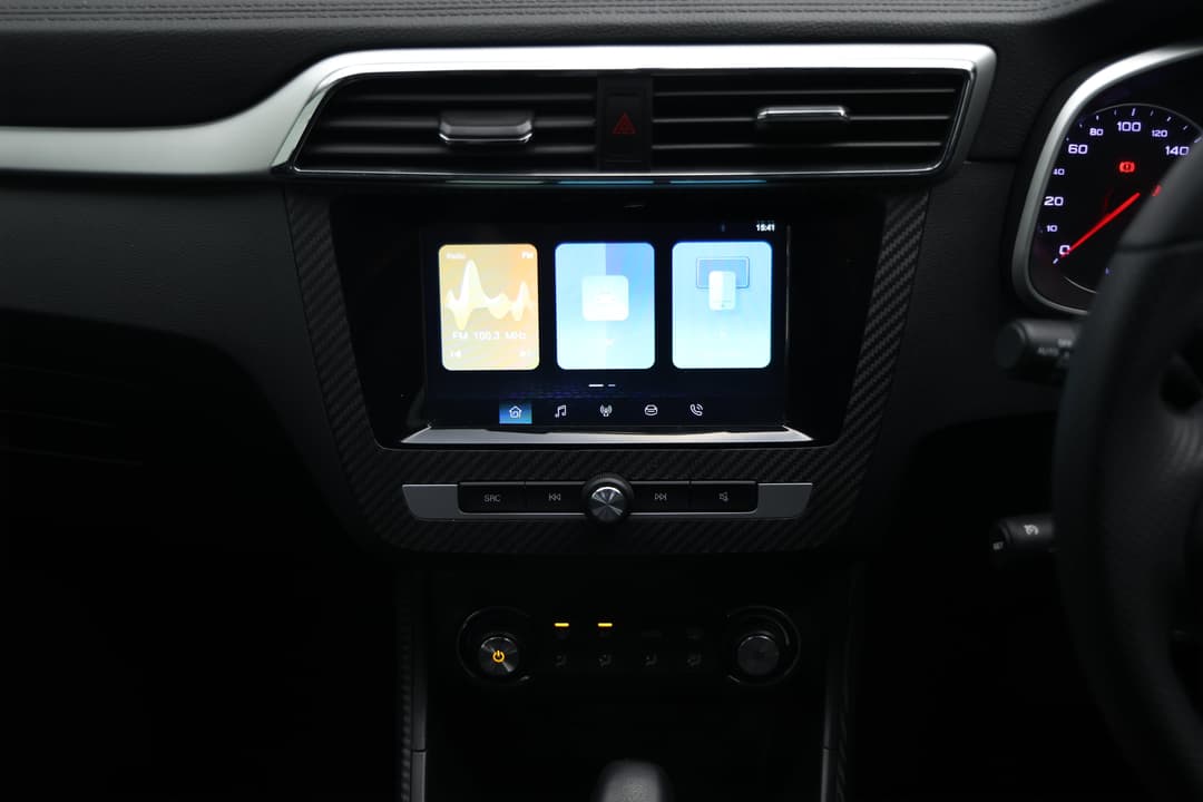 2023 MG ZS Excite, Automatic, 41650 km, Center Console