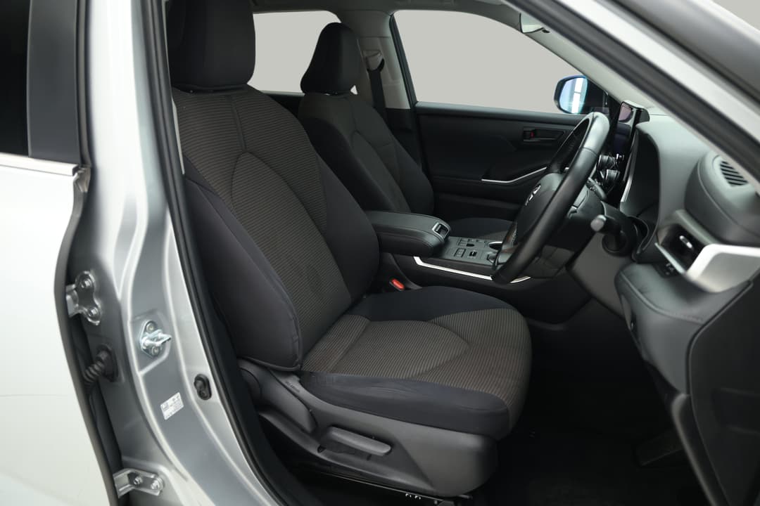 2023 Toyota Kluger Gx AWD, Automatic, 60029 km, Right Side Front Door Cabin View