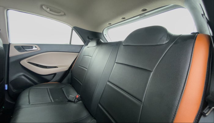 2019 Hyundai Elite i20 1.2 SPORTS PLUS VTVT, Petrol, Manual, 35,165 km, Right Side Rear Door Cabin