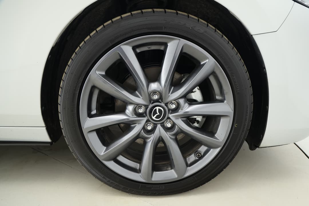 2025 Mazda 3 G20 Touring Vision, Automatic, 18588 km, Right Front Wheel