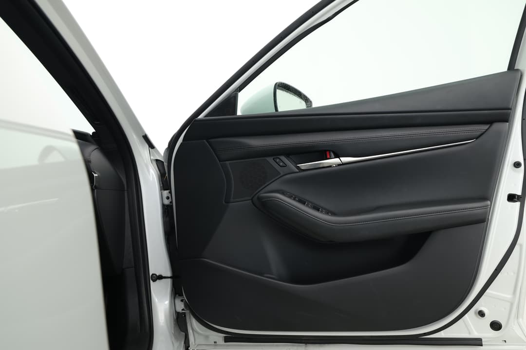 2025 Mazda 3 G20 Touring Vision, Automatic, 18588 km, Speaker View