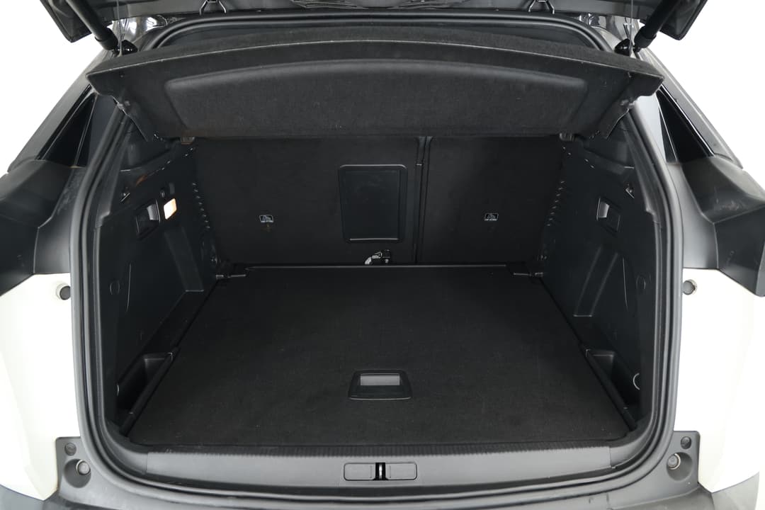 2022 Peugeot 3008 Gt Line, Automatic, 68822 km, Boot Inside View