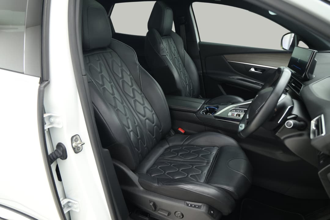 2022 Peugeot 3008 Gt Line, Automatic, 68822 km, Right Side Front Door Cabin View