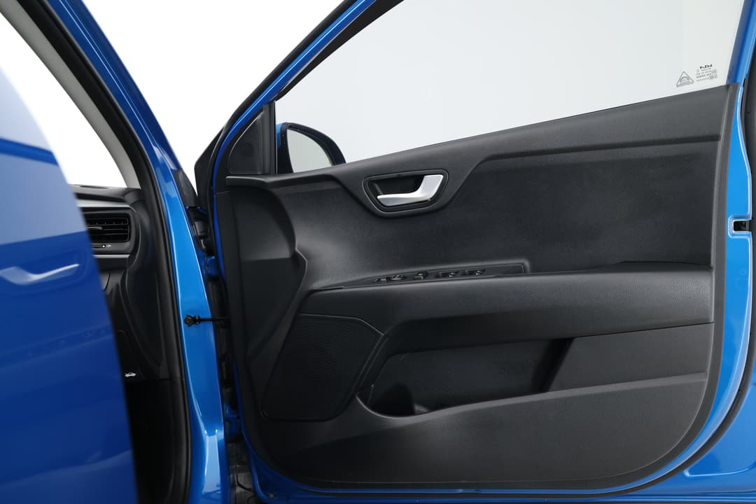 2024 Kia Stonic S, Automatic, 18797 km, Speaker View