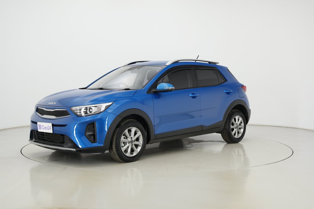 2024 Kia Stonic S, Automatic, 18797 km, Left Front Diagonal (45- Degree) View