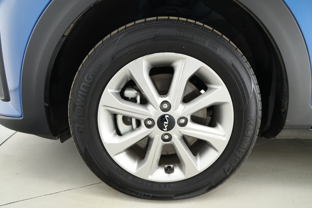 2024 Kia Stonic S, Automatic, 18797 km, Left Front Wheel