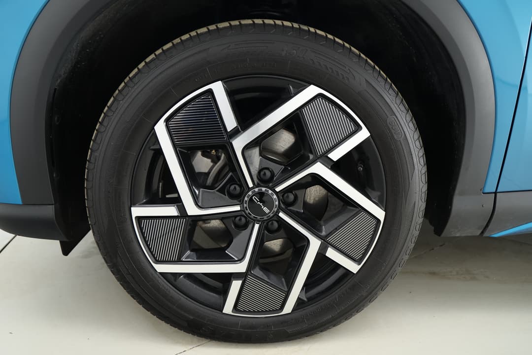 2023 Byd Atto 3 Extended Range, Automatic, 15041 km, Left Front Wheel