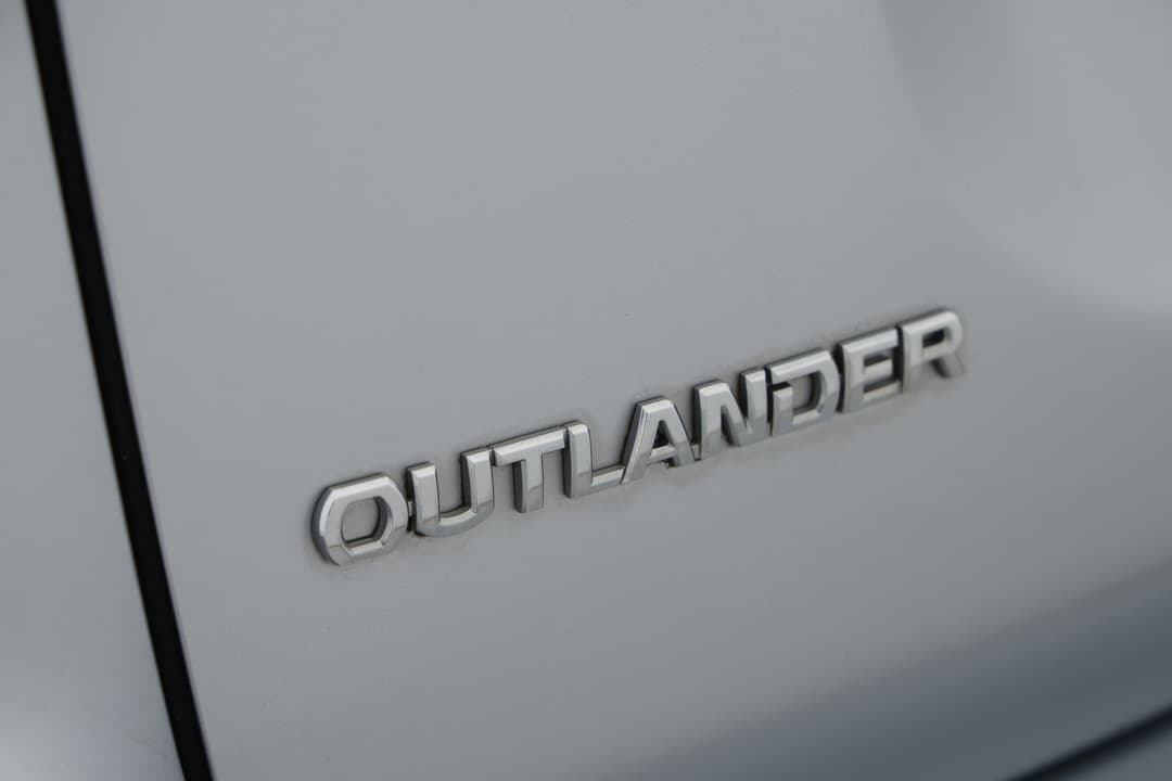 2015 Mitsubishi Outlander Exceed (4x4), Automatic, 125467 km, Badge (Boot Left Side)
