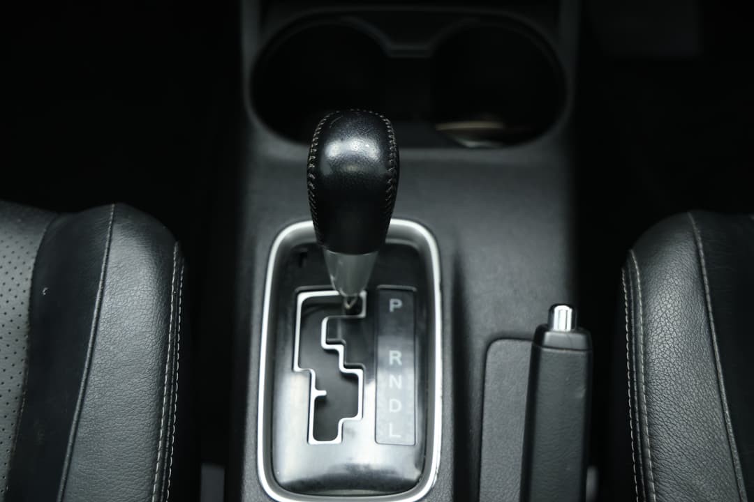 2015 Mitsubishi Outlander Exceed (4x4), Automatic, 125467 km, Gear Lever 