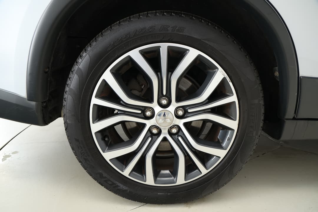 2015 Mitsubishi Outlander Exceed (4x4), Automatic, 125467 km, Right Rear Wheel