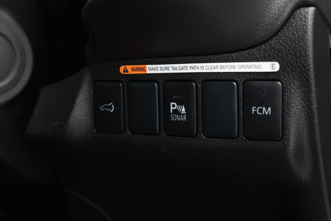 2015 Mitsubishi Outlander Exceed (4x4), Automatic, 125467 km, Utility Switches/Buttons