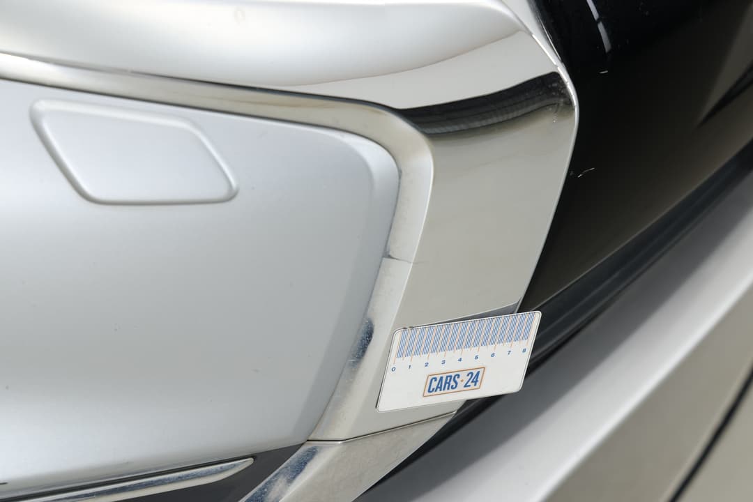 2015 Mitsubishi Outlander Exceed (4x4), Automatic, 125467 km, Bumper Front Scratch