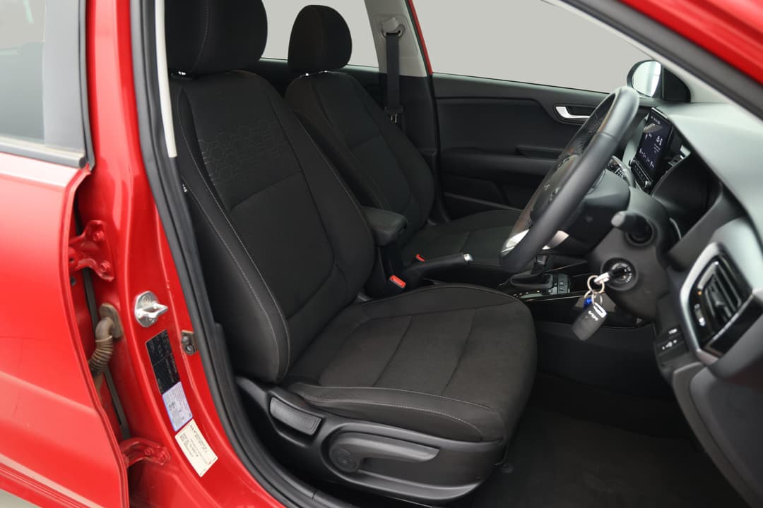 2022 Kia Rio Sport, Automatic, 23158 km, Right Side Front Door Cabin View