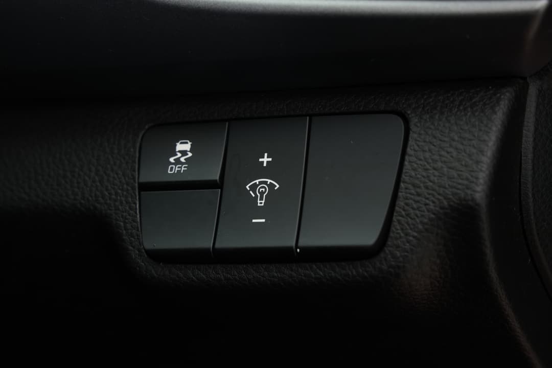 2022 Kia Rio Sport, Automatic, 23158 km, Utility Switches/Buttons