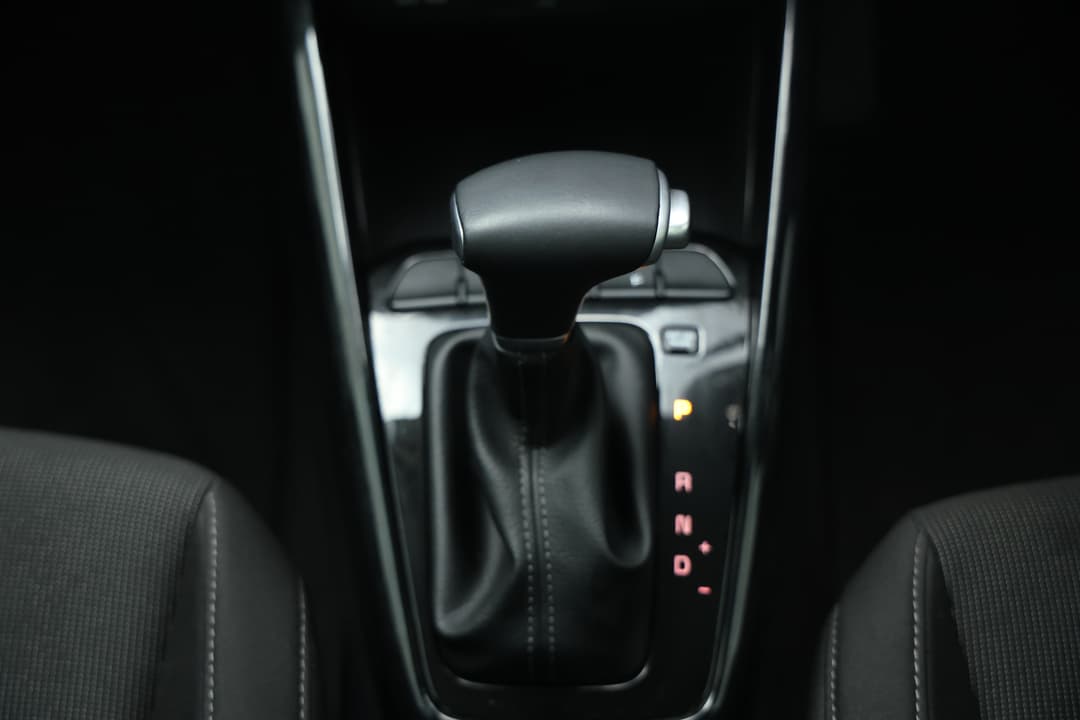 2022 Kia Rio Sport, Automatic, 23158 km, Gear Lever 