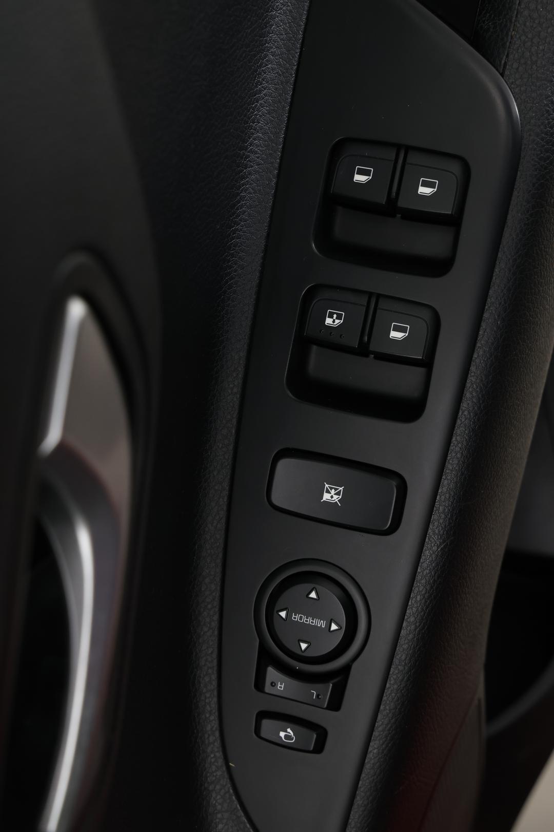 2022 Kia Rio Sport, Automatic, 23158 km, Drivers Side Door Panel Controls