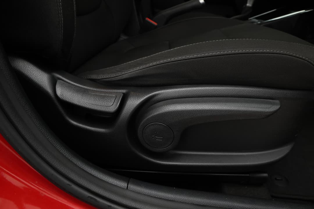2022 Kia Rio Sport, Automatic, 23158 km, Drivers Side Adjustment Panel