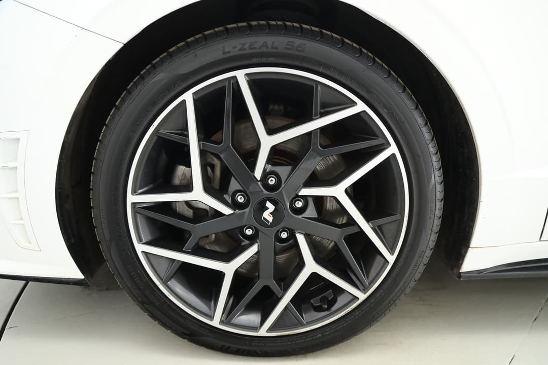 2021 Hyundai Sonata N Line, Automatic, 107076 km, Left Front Wheel