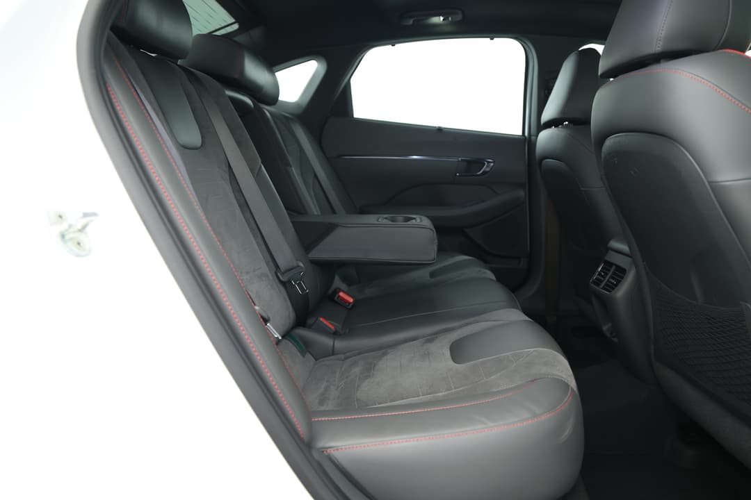 2021 Hyundai Sonata N Line, Automatic, 107076 km, Right Side Rear Door Cabin View