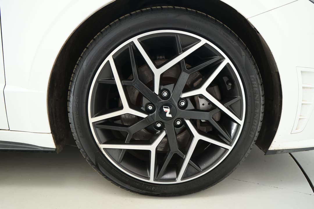 2021 Hyundai Sonata N Line, Automatic, 107076 km, Right Front Wheel
