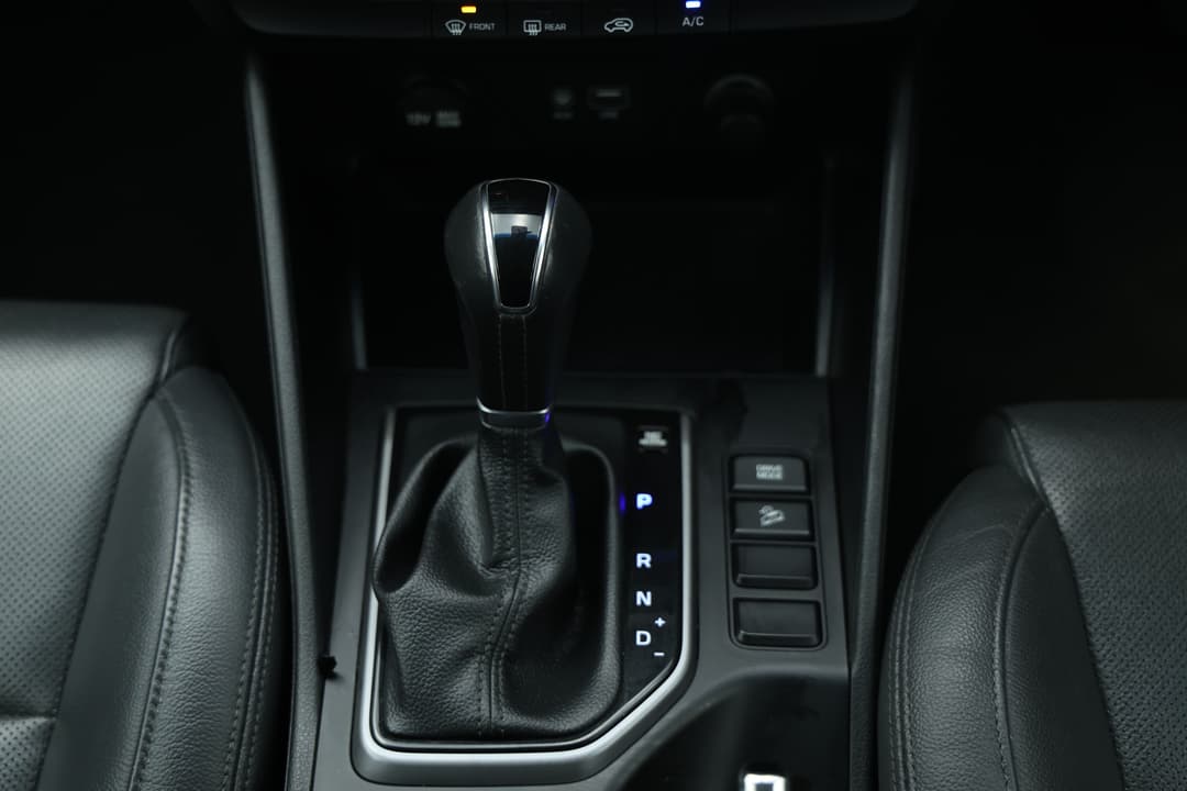 2017 Hyundai Tucson Active X (FWD), Automatic, 117313 km, Gear Lever 