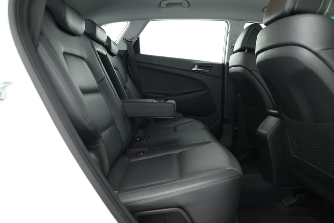 2017 Hyundai Tucson Active X (FWD), Automatic, 117313 km, Right Side Rear Door Cabin View