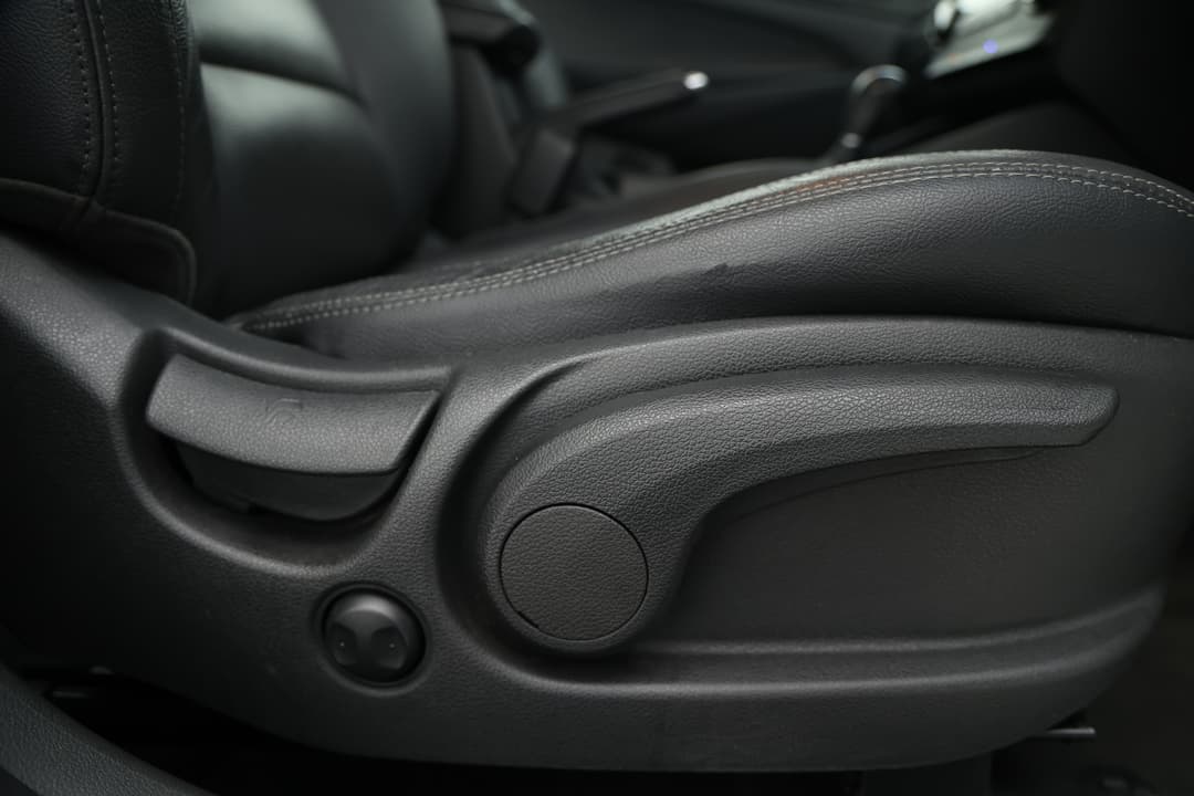 2017 Hyundai Tucson Active X (FWD), Automatic, 117313 km, Drivers Side Adjustment Panel