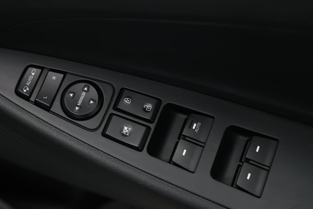 2017 Hyundai Tucson Active X (FWD), Automatic, 117313 km, Drivers Side Door Panel Controls