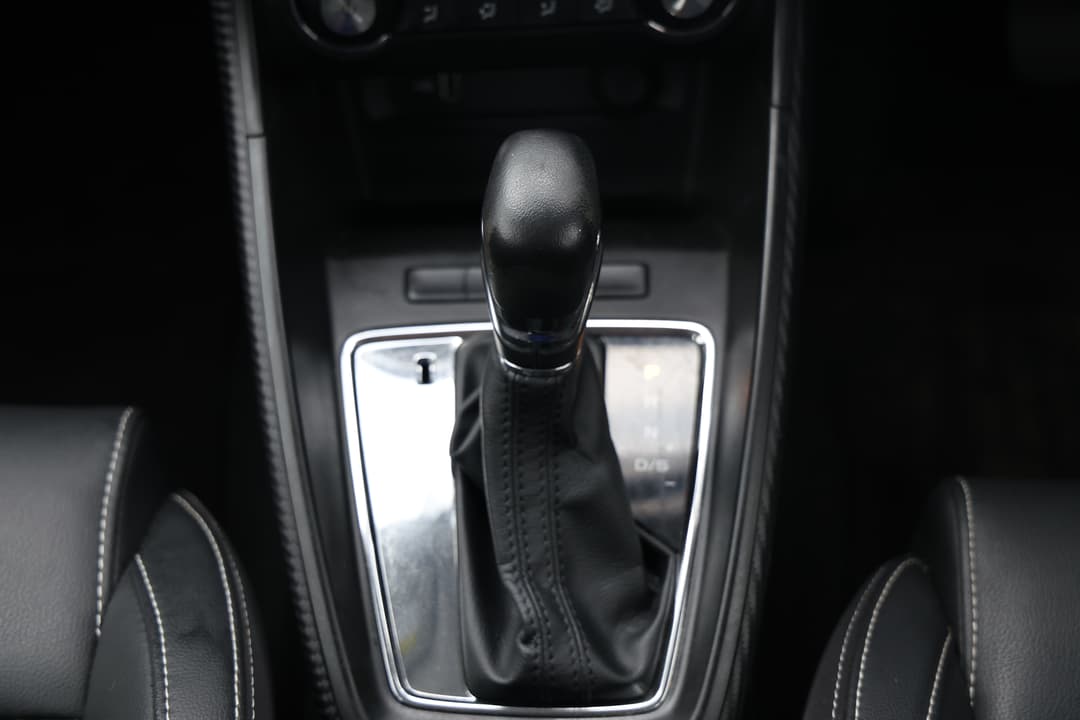 2023 MG ZS Excite, Automatic, 37488 km, Gear Lever 