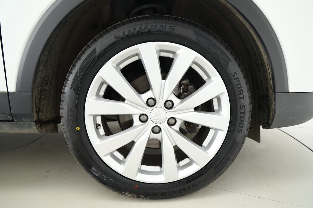 2023 MG ZS Excite, Automatic, 37488 km, Right Front Wheel