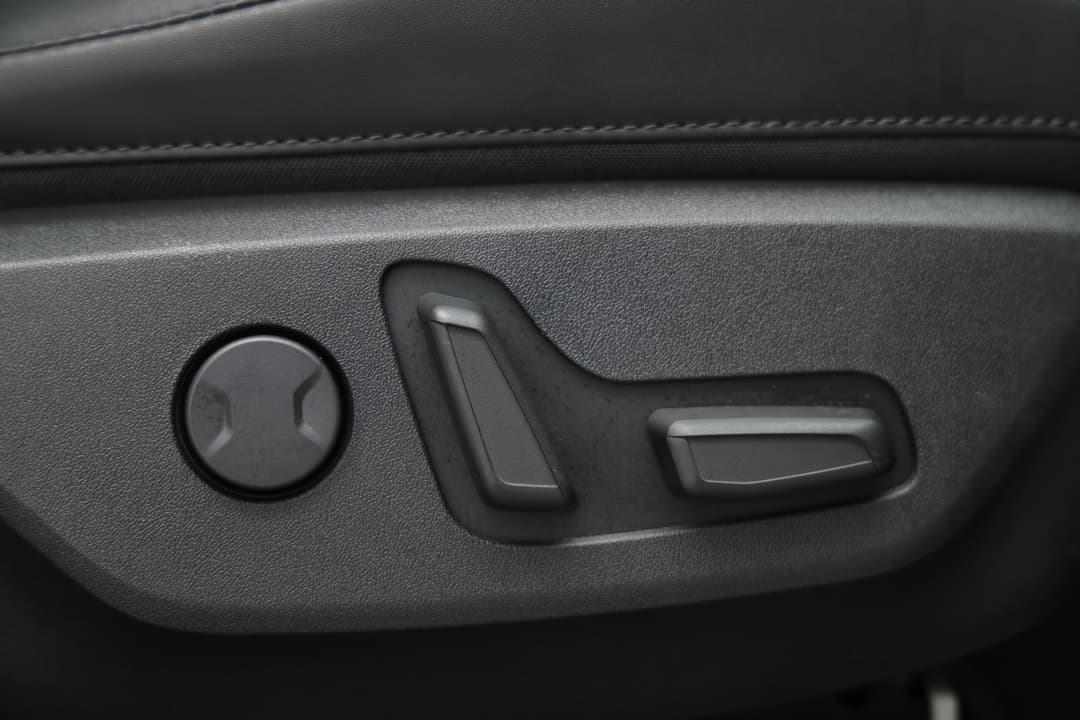 2023 Kia Niro Ev Gt-line Body C Pillar, Automatic, 16307 km, Drivers Side Adjustment Panel