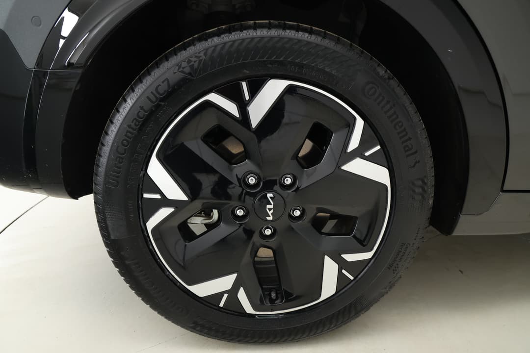 2023 Kia Niro Ev Gt-line Body C Pillar, Automatic, 16307 km, Right Rear Wheel