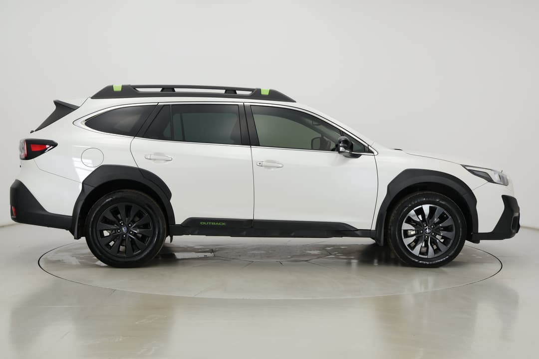 2023 Subaru Outback AWD Sport, Automatic, 97654 km, Right Side View