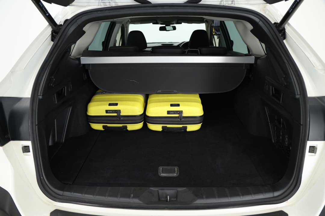 2023 Subaru Outback AWD Sport, Automatic, 97654 km, Boot Inside View with Luggage