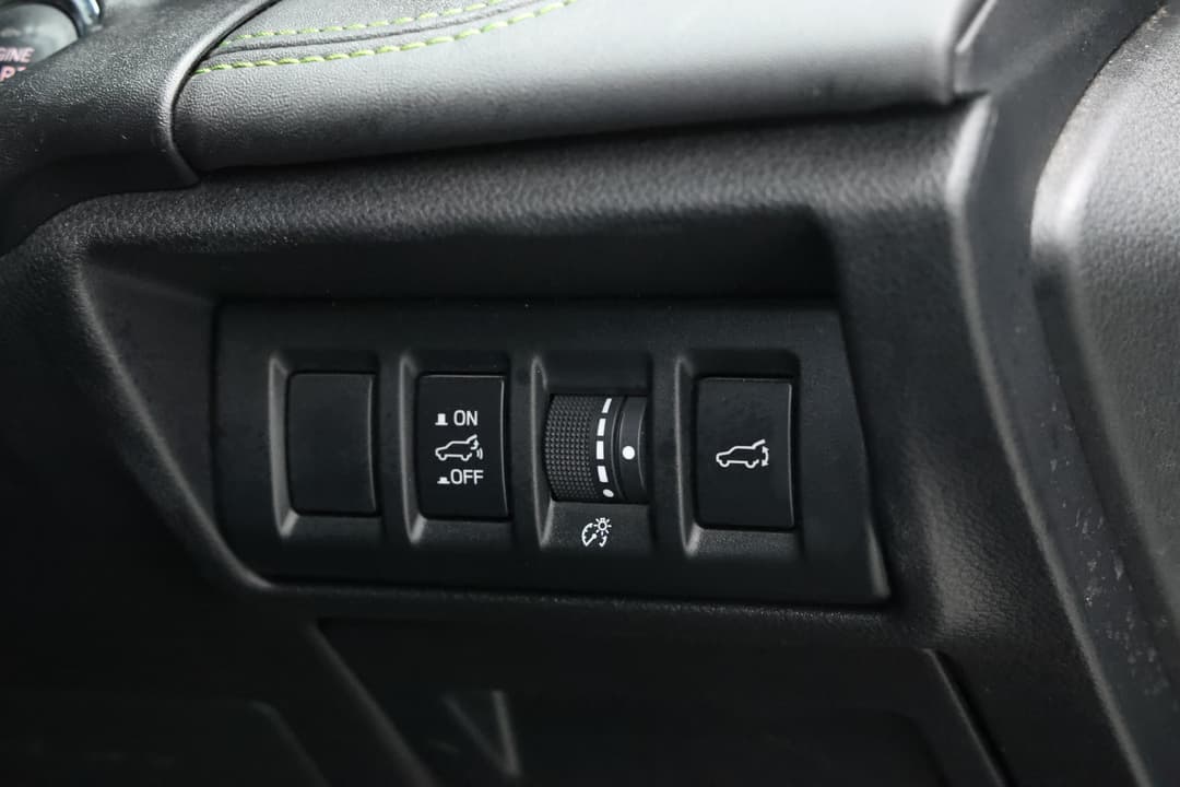 2023 Subaru Outback AWD Sport, Automatic, 97654 km, Utility Switches/Buttons