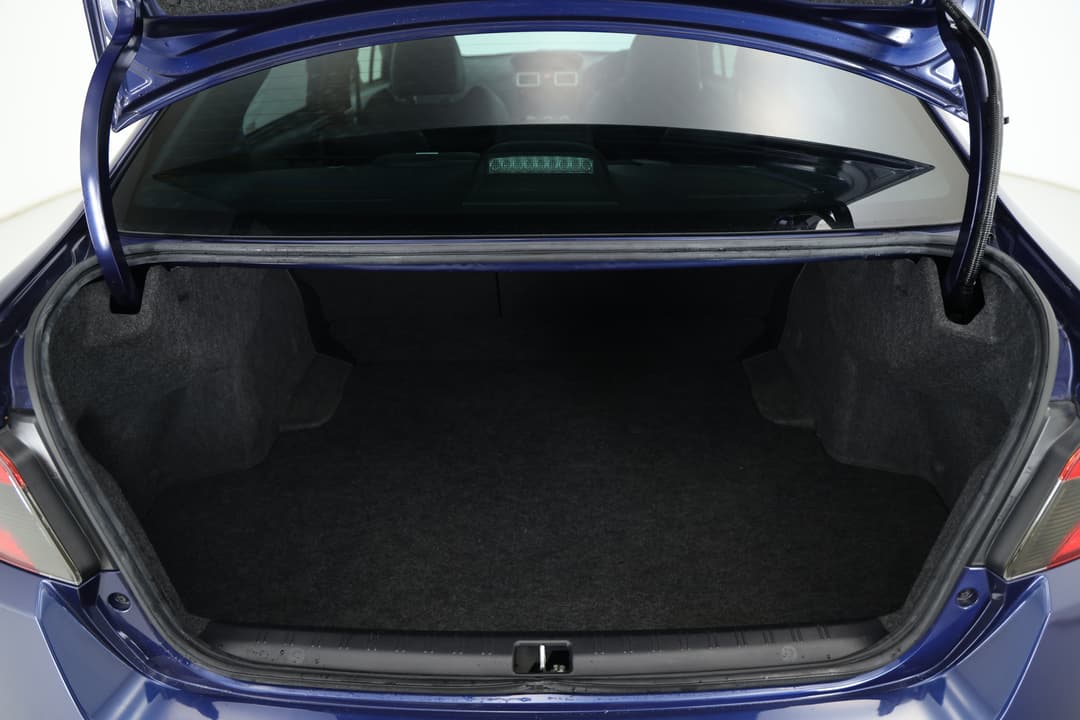 2016 Subaru WRX Premium (AWD), Manual, 99342 km, Boot Inside View