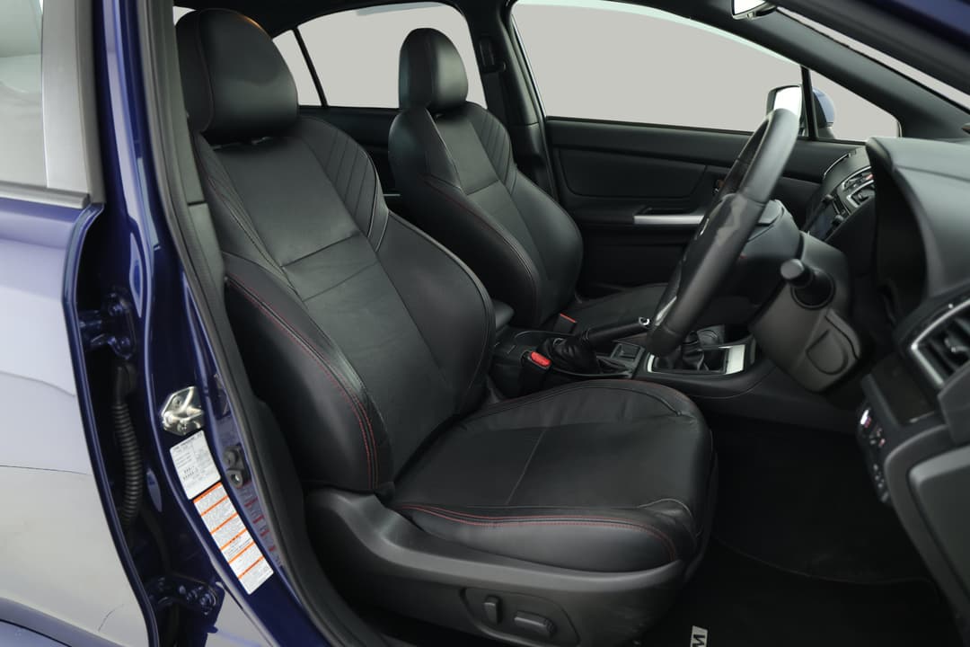 2016 Subaru WRX Premium (AWD), Manual, 99342 km, Right Side Front Door Cabin View