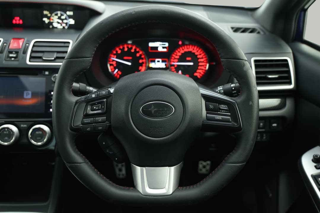 2016 Subaru WRX Premium (AWD), Manual, 99342 km, Steering Wheel Close-up