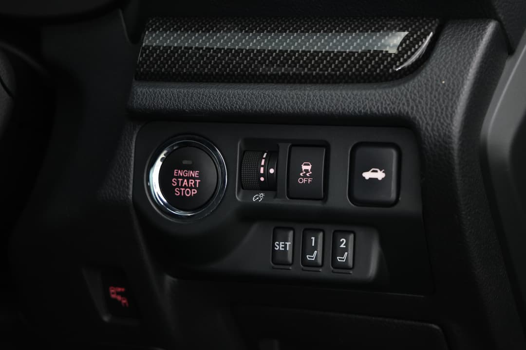 2016 Subaru WRX Premium (AWD), Manual, 99342 km, Utility Switches/Buttons
