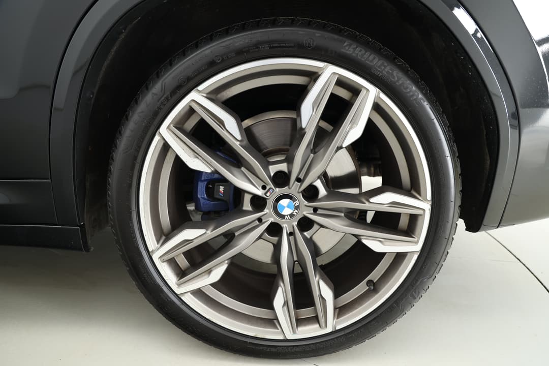 2021 BMW X3 M40i, Automatic, 57473 km, Right Front Wheel